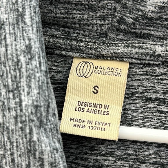 Balance Collection Cowl Neck Long Sleeve Thumb Hole Kangaroo Pocket Shirt Small - Picture 12 of 13